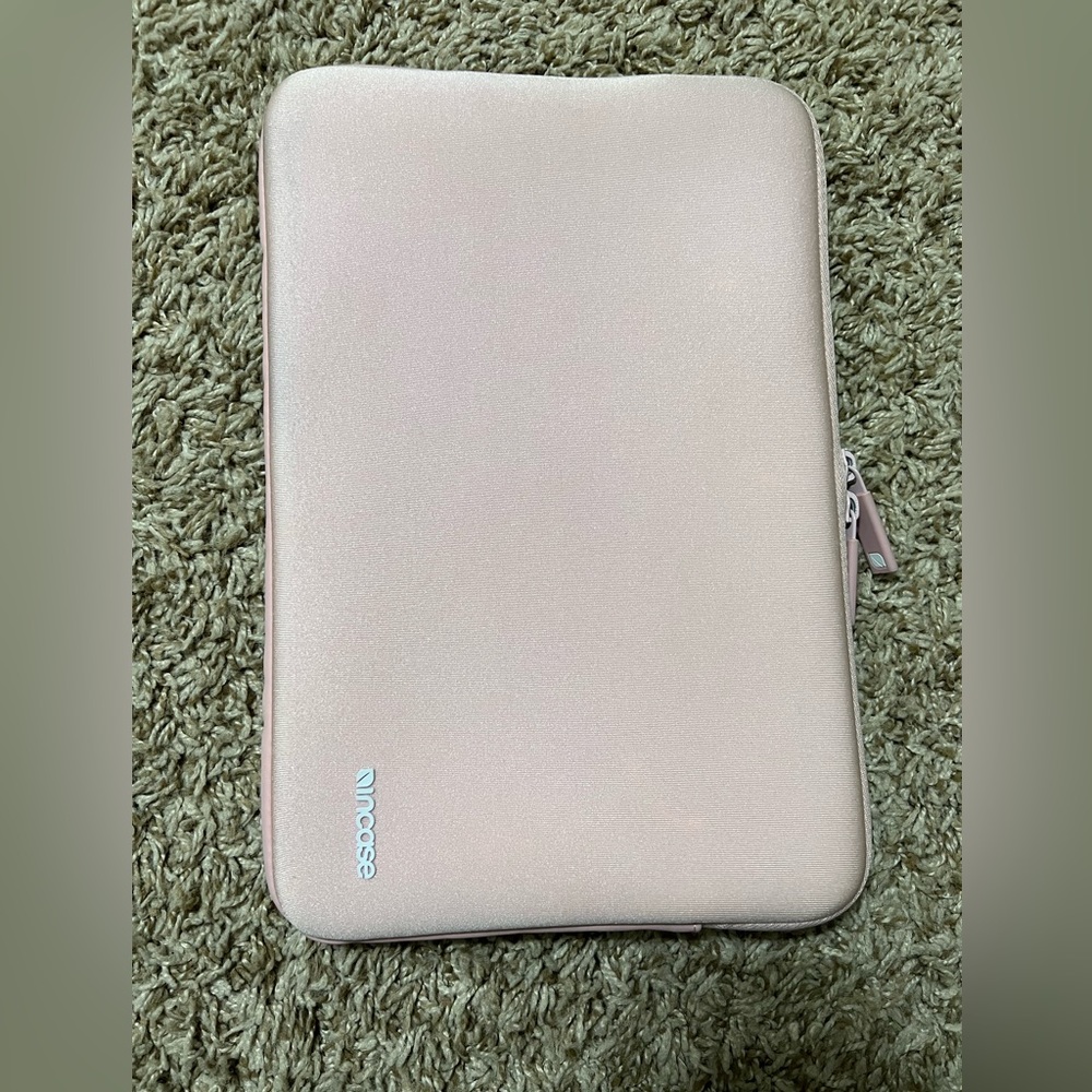 Incase 12 inch Laptop Case